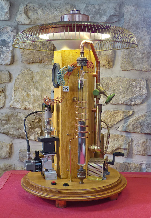 Steampunk Lamp 91_0237.jpg